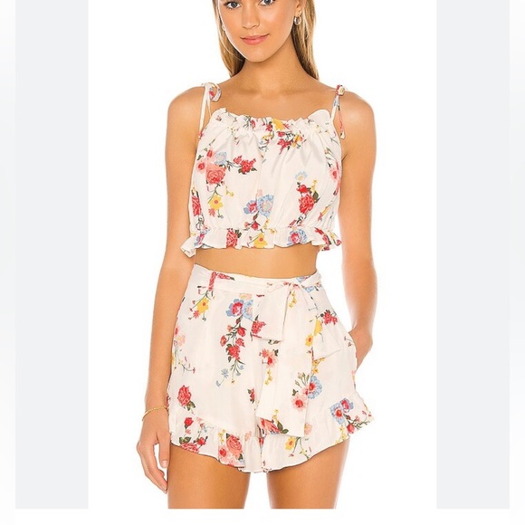 REVOLVE GIOVANNA SHORT IN IVORY HARPER FLORAL - XS - Picture 2 of 4